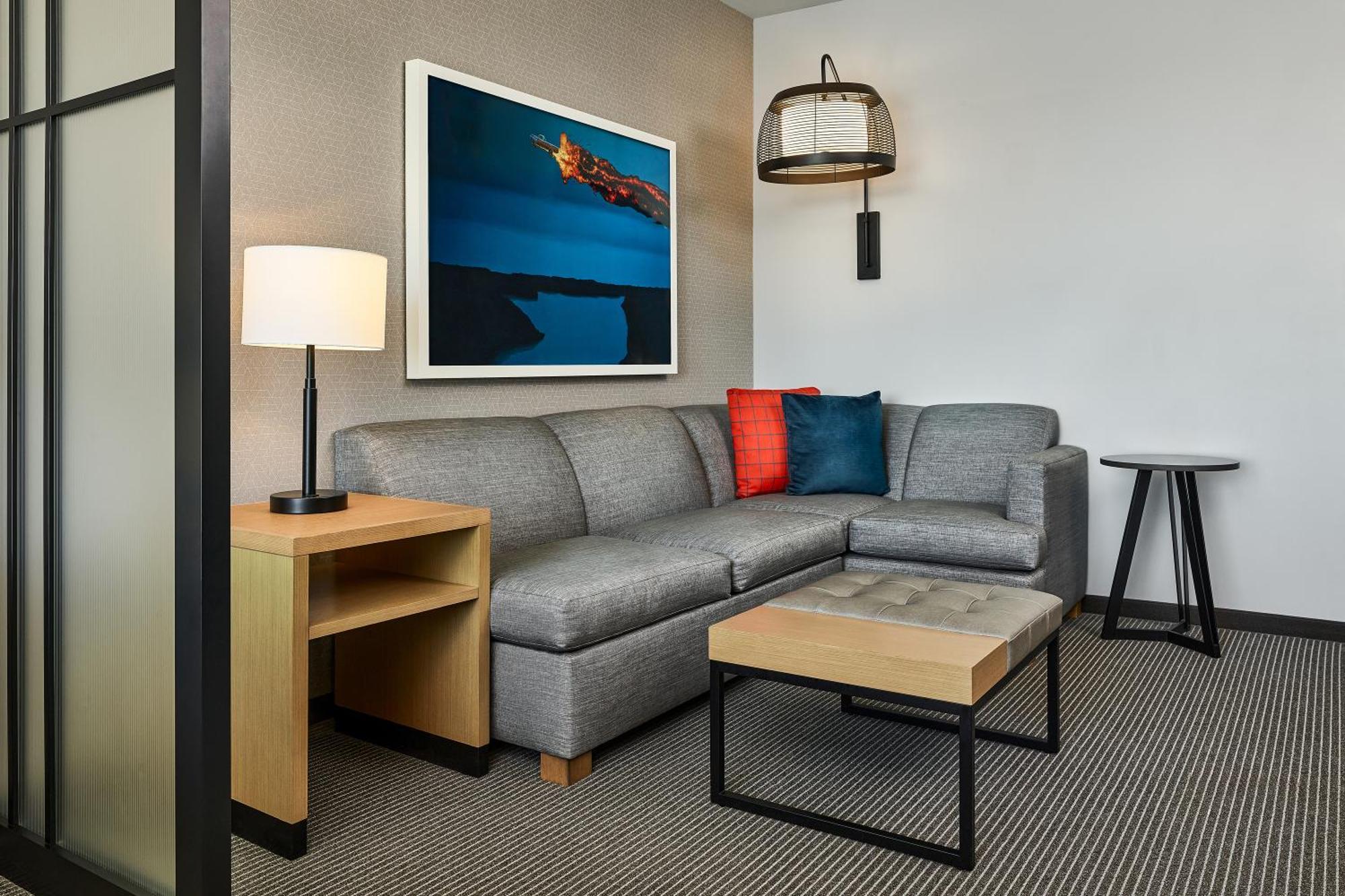 Hyatt Place Pena Station/Denver Airport Exterior photo