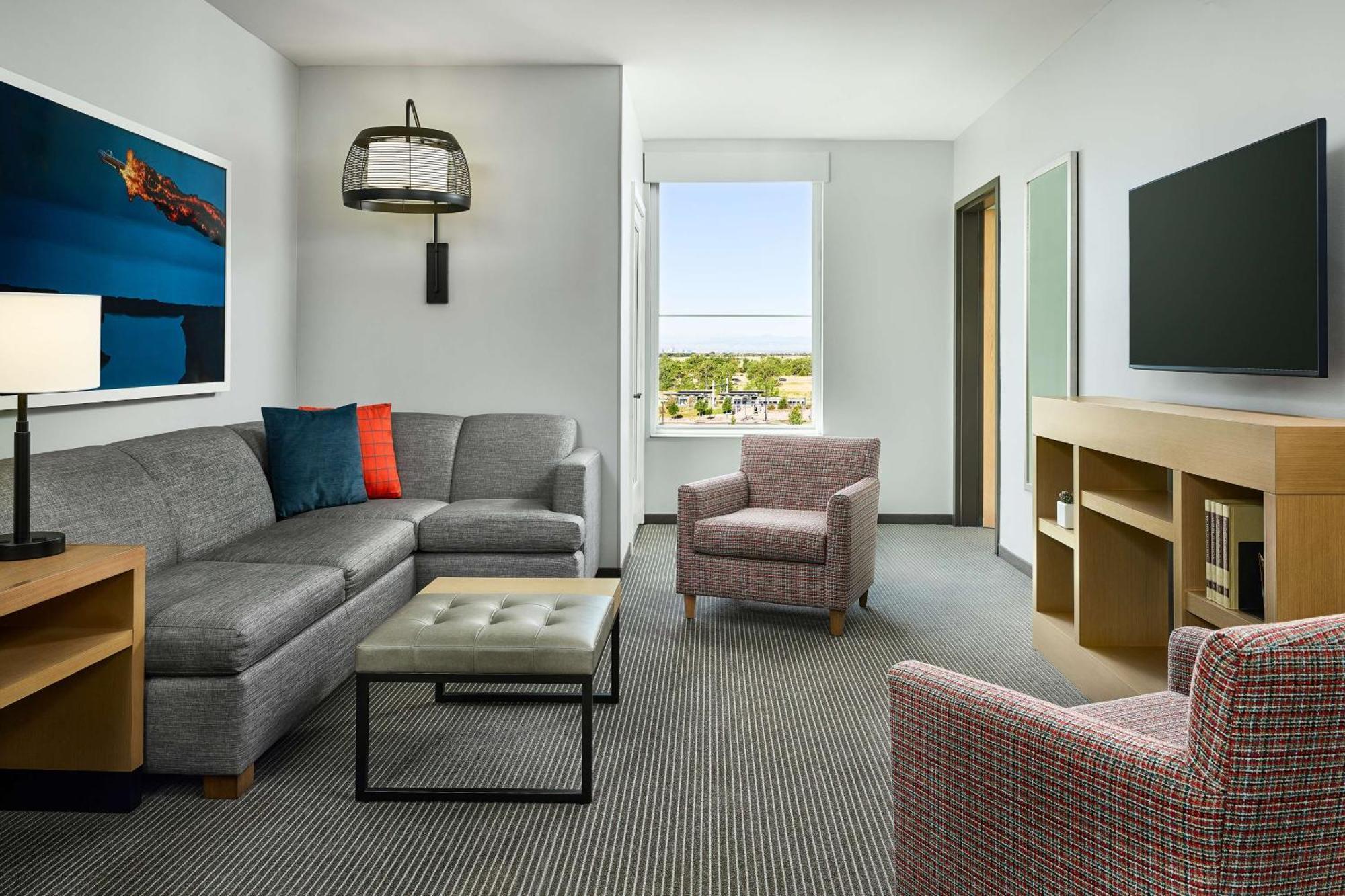 Hyatt Place Pena Station/Denver Airport Exterior photo