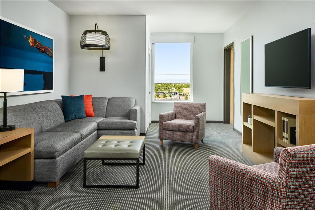 Hyatt Place Pena Station/Denver Airport Room photo